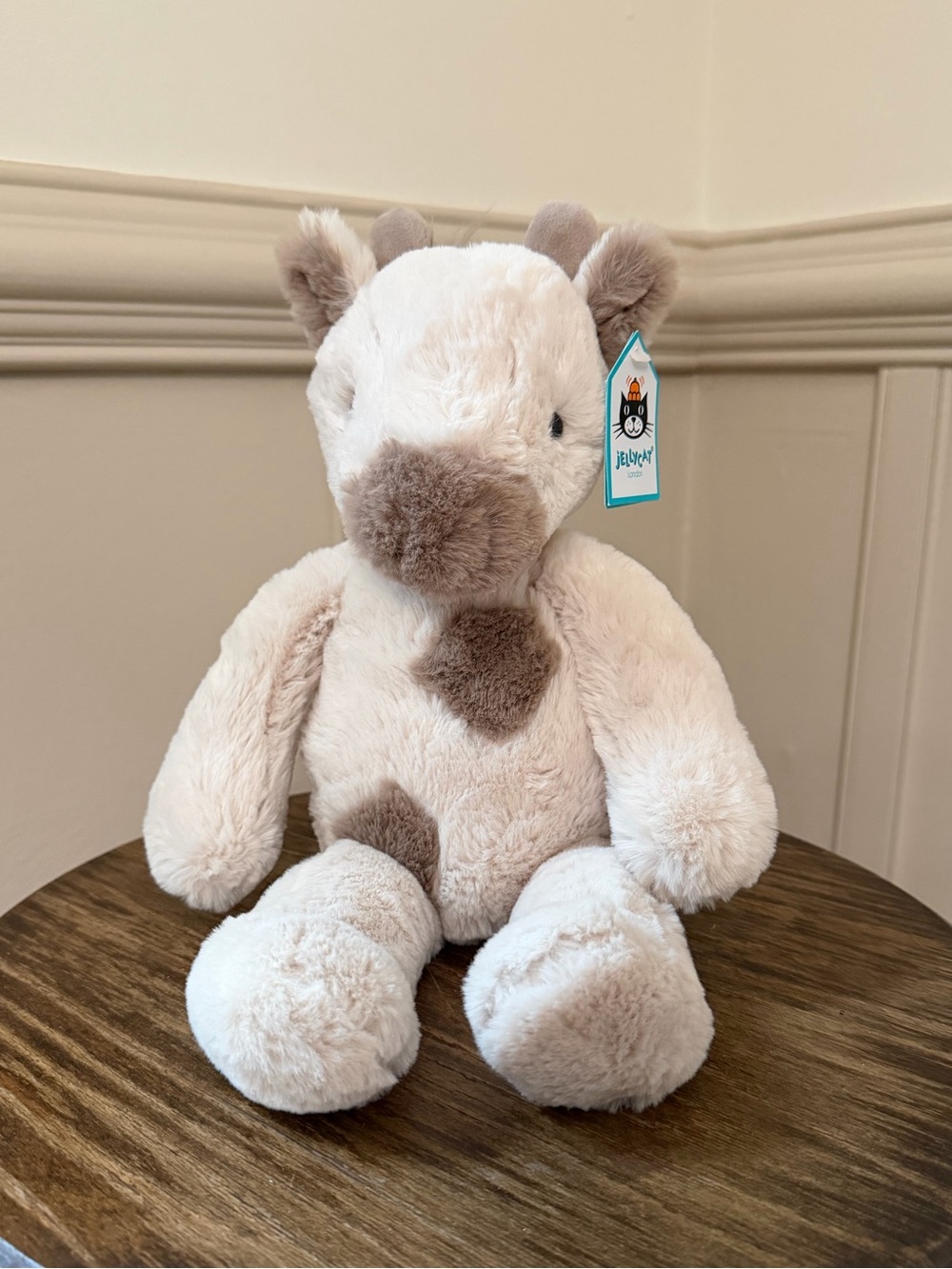 NWT Jellycat Retired Billie Giraffe